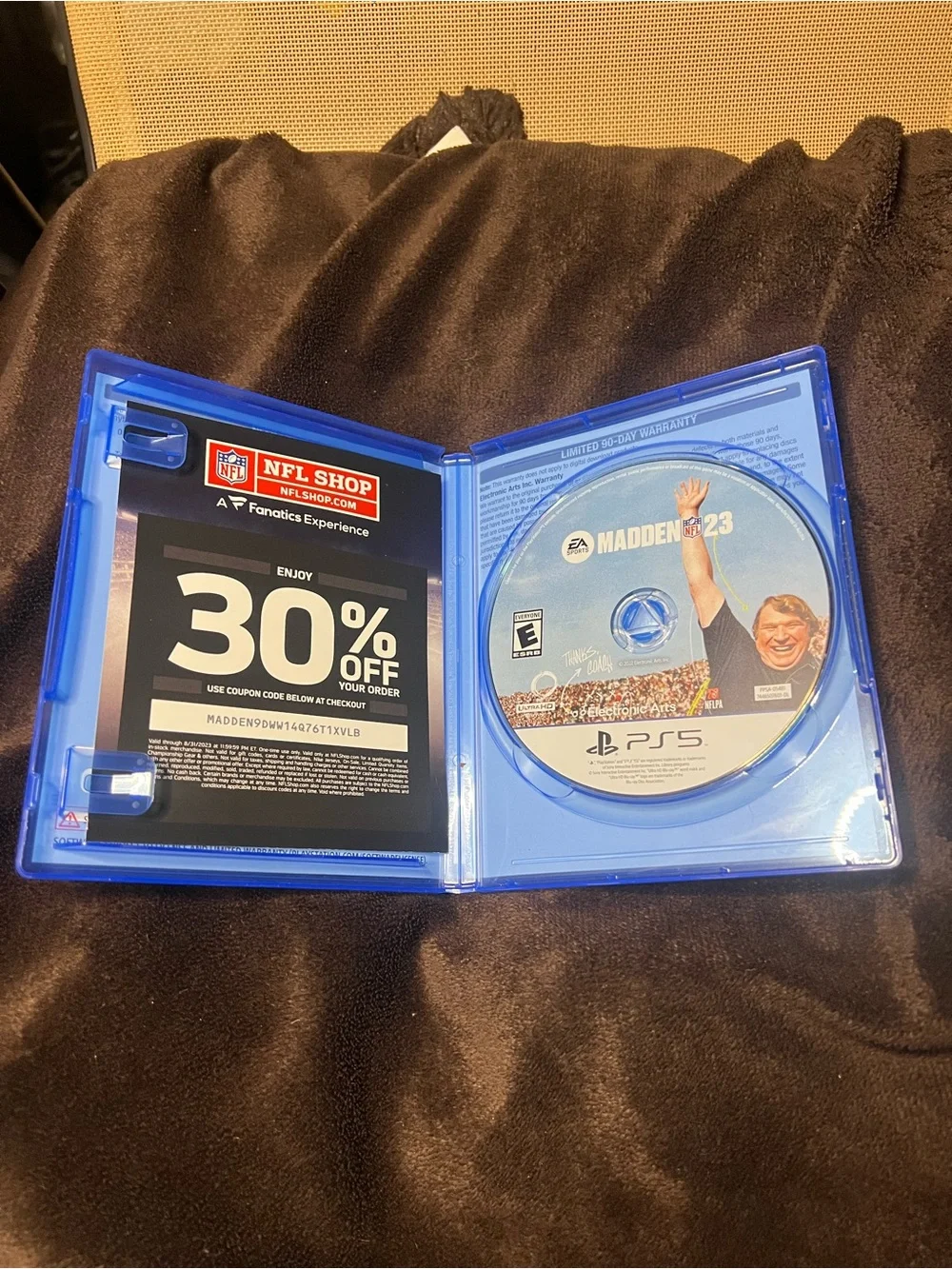 EA Sports Madden NFL 23 – PS5 (Blue Case)